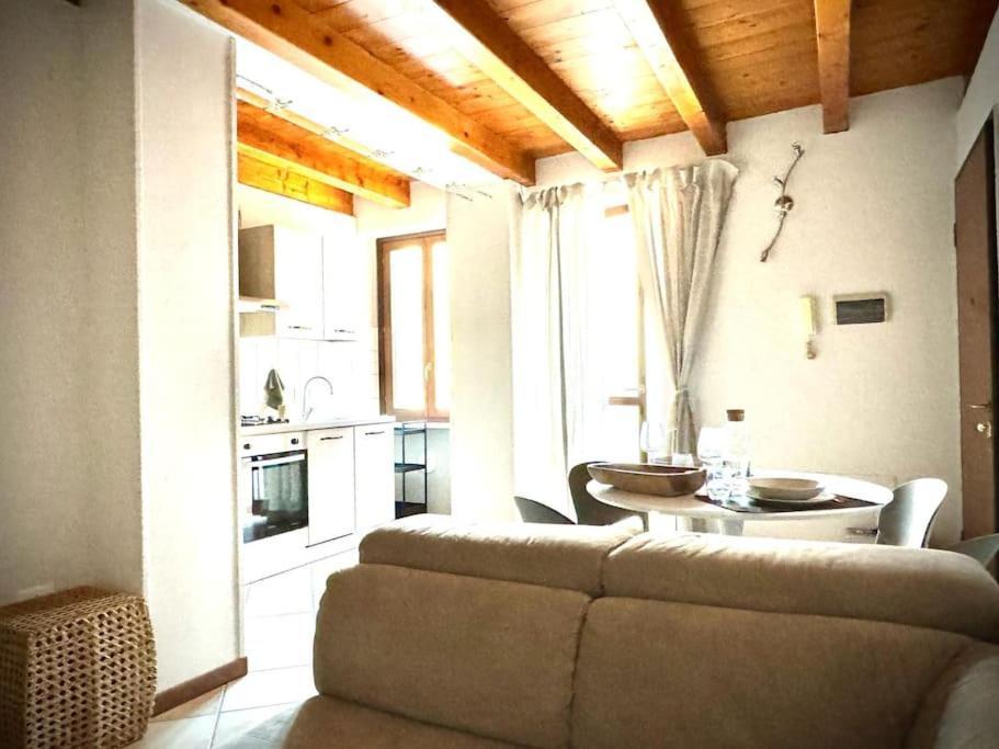 Appartamento Santa Maria Desenzano del Garda Esterno foto