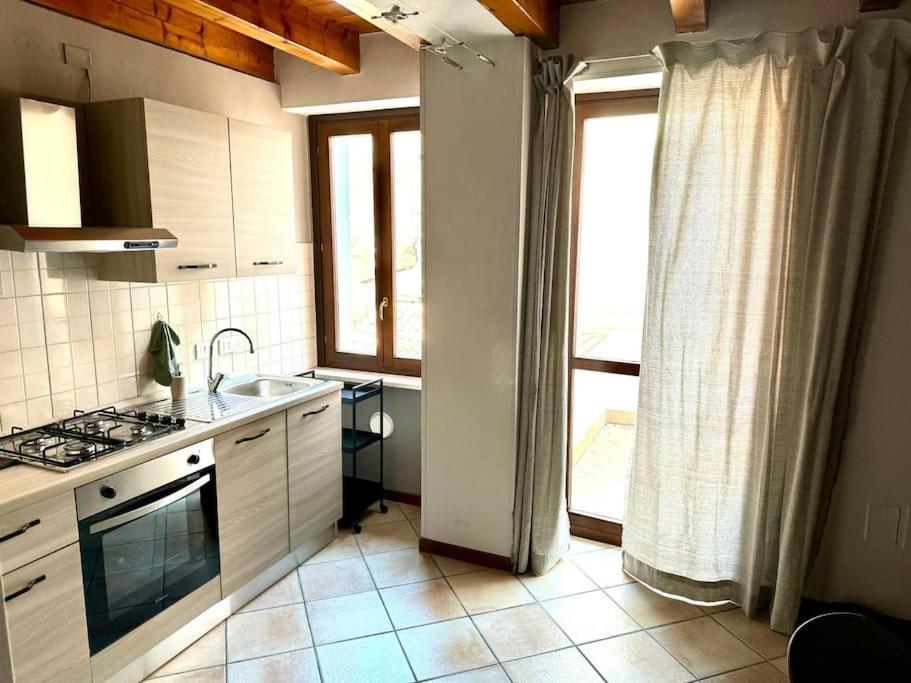 Appartamento Santa Maria Desenzano del Garda Esterno foto
